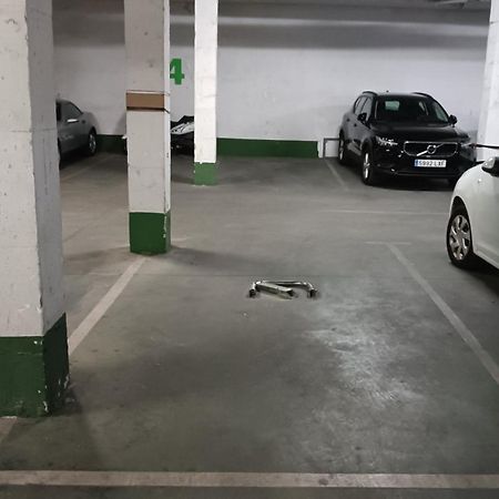 Sherryflat Caballeros - Parking Jerez de la Frontera Exterior foto